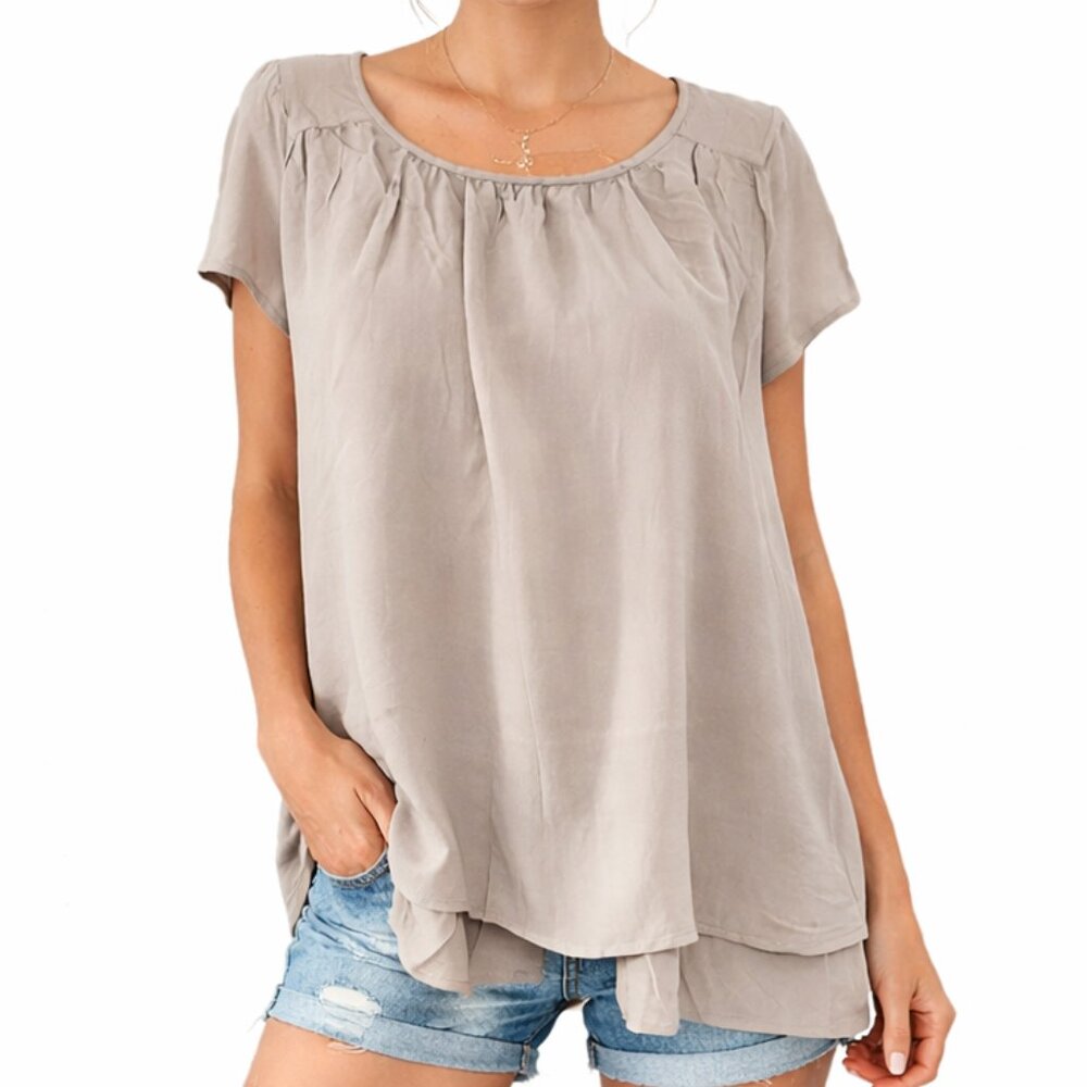 Matilda Jane Top Womens Small Tiered Ruffle Hem Taupe Rayon Short Sleeve Blouse